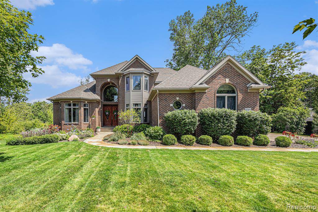 13265 Harborview Drive, Fenton Twp, MI 48451