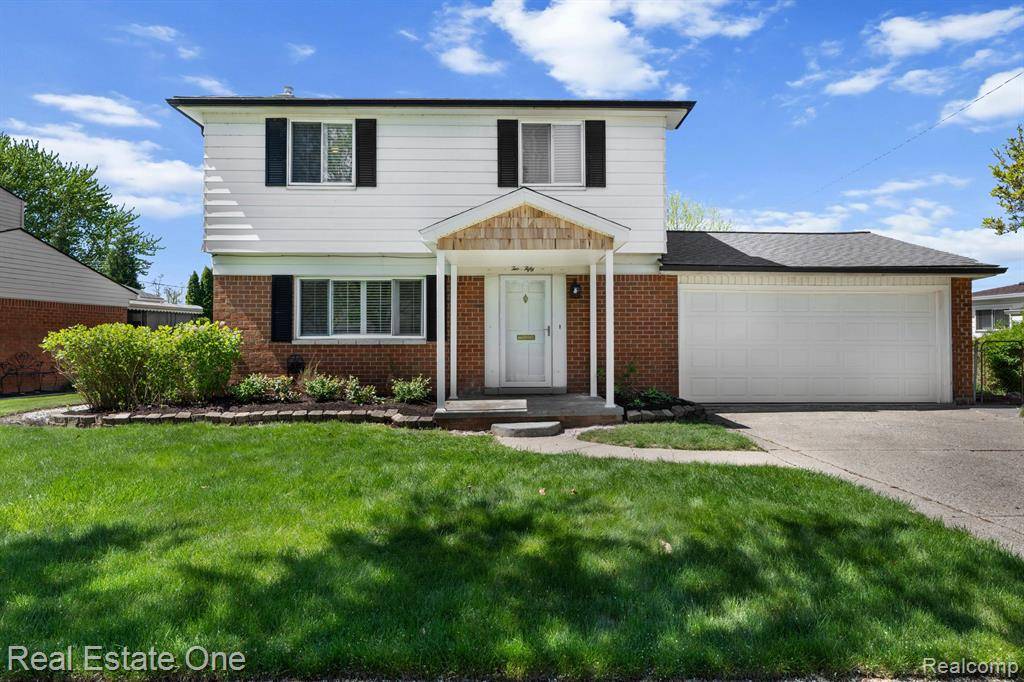 250 CLINTON RIVER Drive, Mt. Clemens, MI 48043