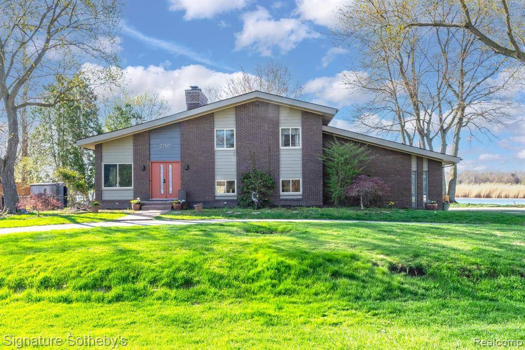 2797 CANDLEWICK Drive, Orion Twp, MI 48359