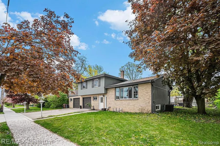 604 E NORTH Street, Owosso, MI 48867