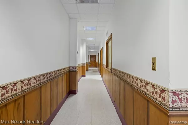 Ypsilanti, MI 48197,61 N HURON Street