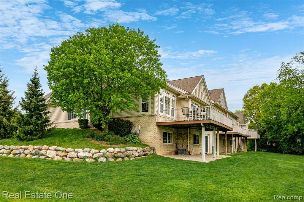 5947 BAYPOINTE Boulevard, Independence Twp, MI 48346