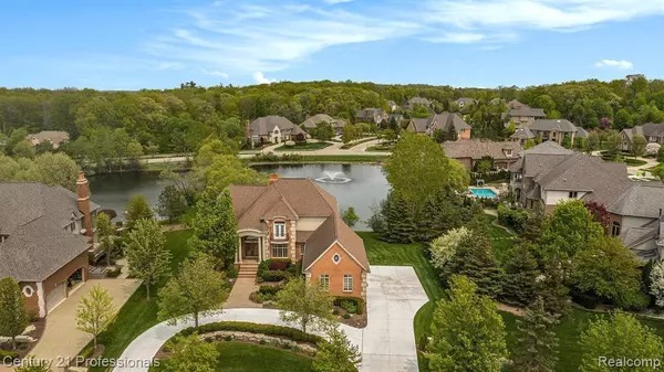 Rochester, MI 48306,2832 Croftshire Court