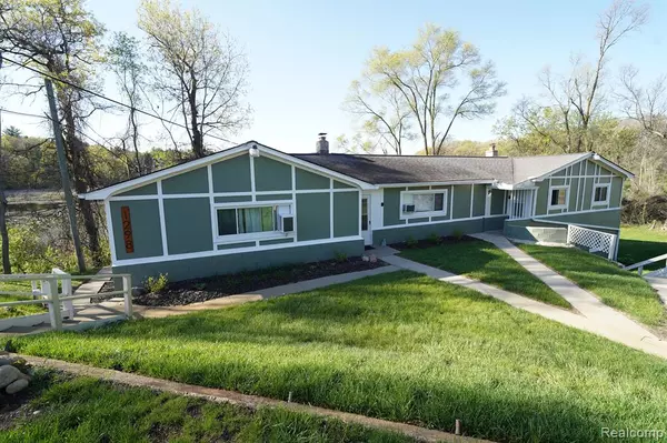 Highland Twp, MI 48356,1298 E HIGHLAND Road