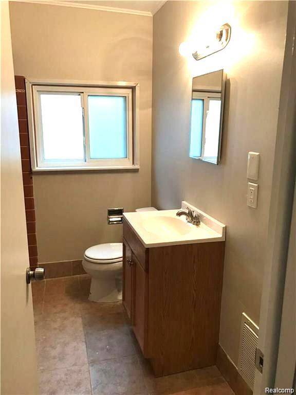 Warren, MI 48089,8404 WESTMINSTER Avenue
