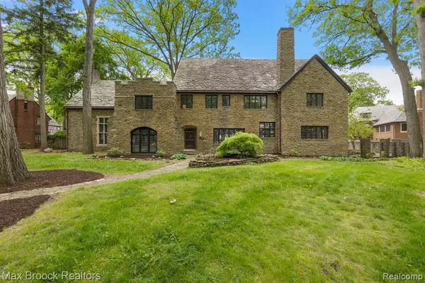 Detroit, MI 48203,19551 Burlington Drive