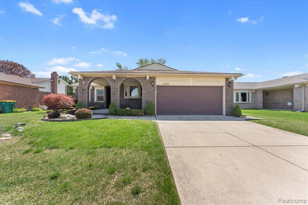 17501 CASCADE, Brownstown Twp, MI 48193