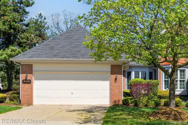 39508 VILLAGE RUN Drive,  Northville Twp,  MI 48168