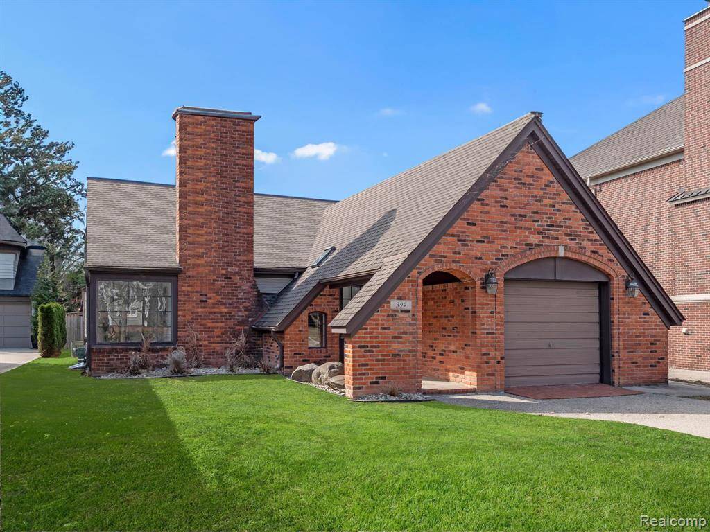399 BALDWIN Road, Birmingham, MI 48009