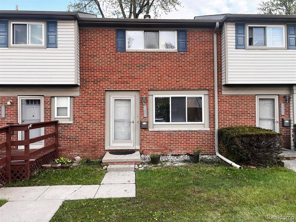 25954 Salem 1 5, Roseville, MI 48066