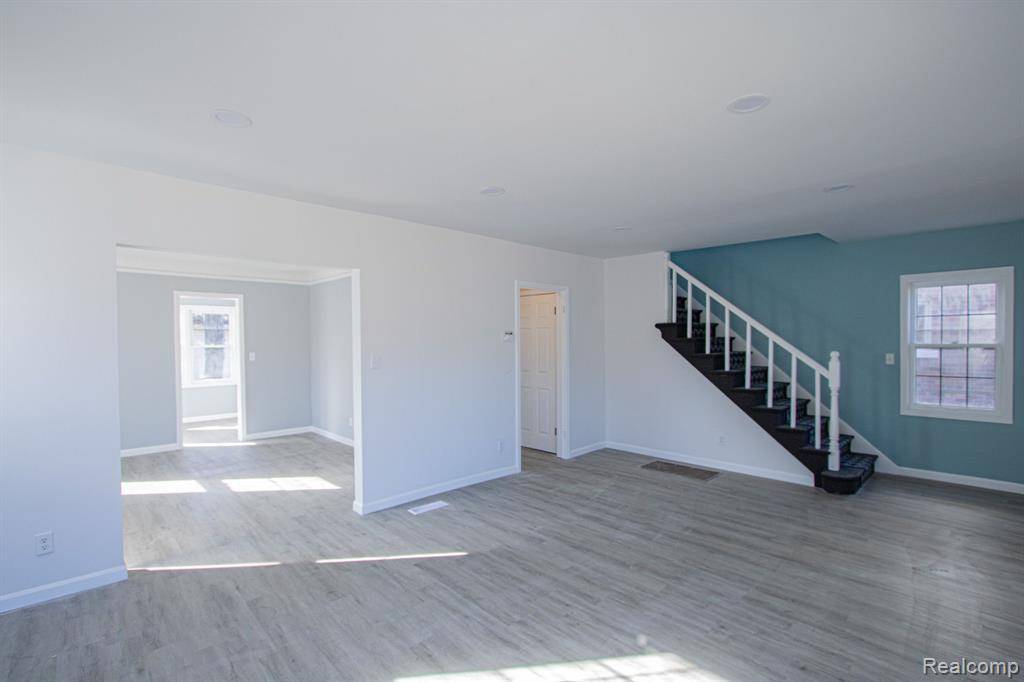 Detroit, MI 48221,18403 SANTA ROSA Drive