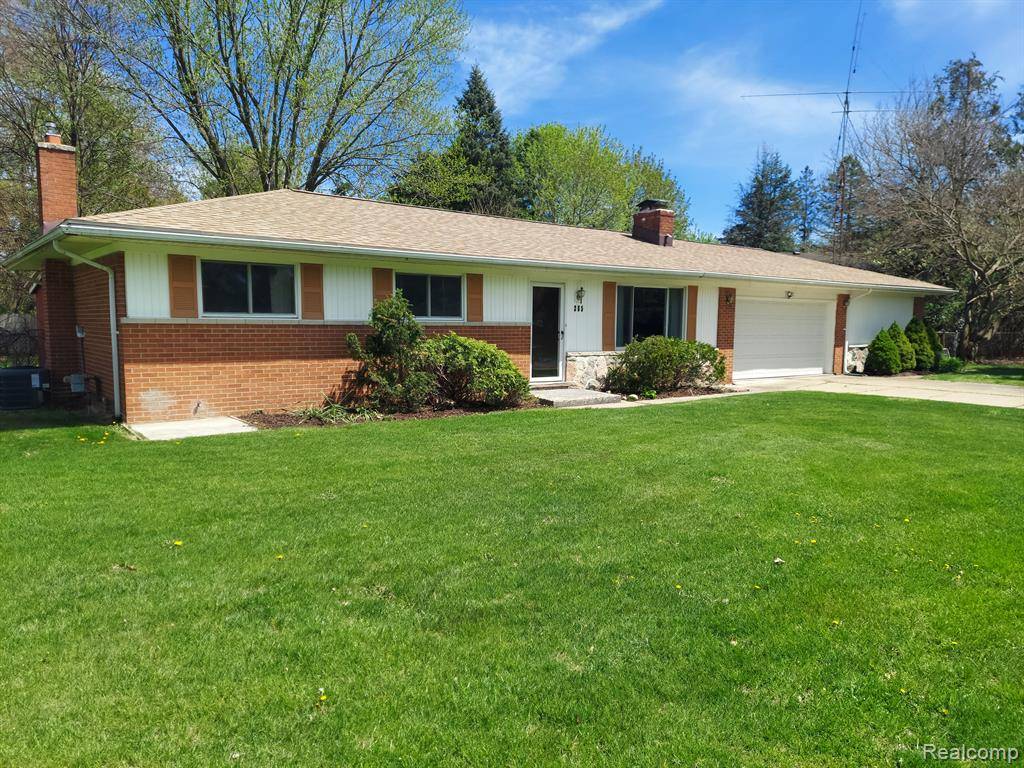 365 GLASGOW Drive, White Lake Twp, MI 48386