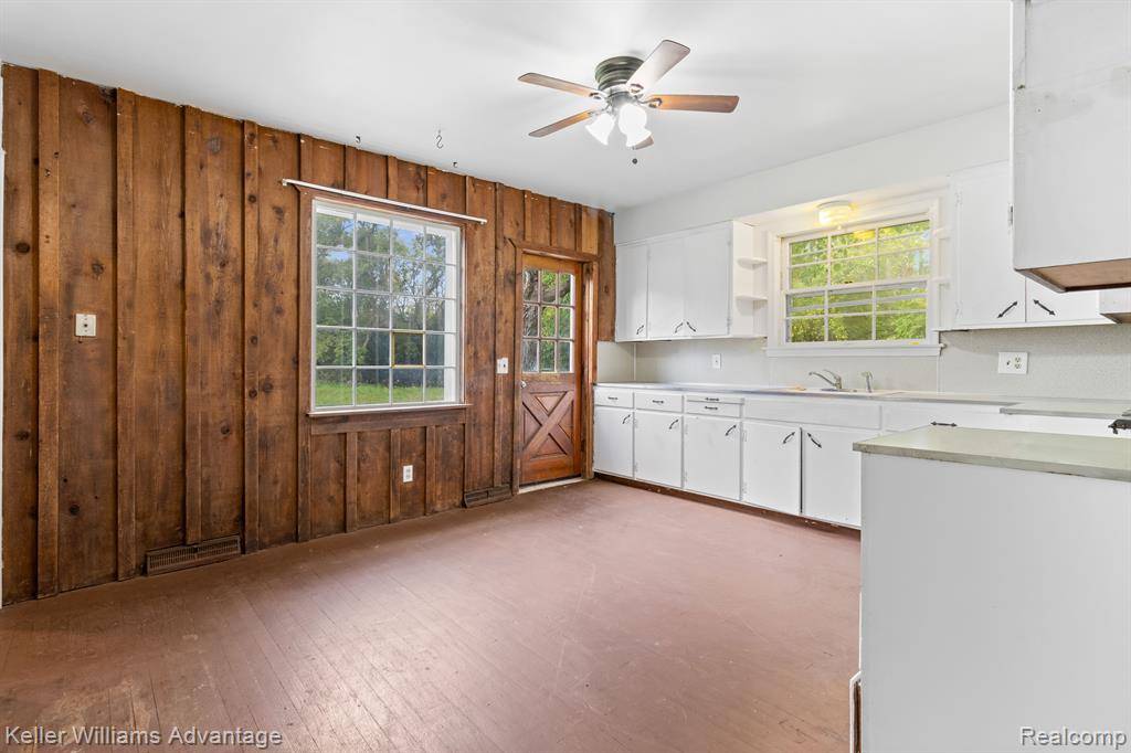 Canton Twp, MI 48188,50505 GEDDES Road