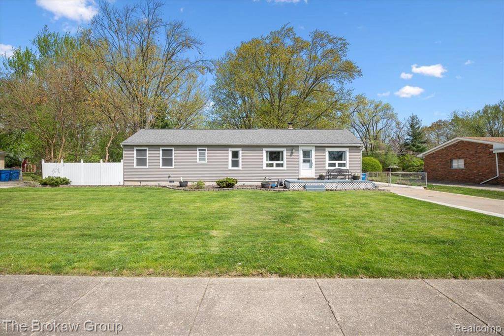 Warren, MI 48092,4145 HILLCREST Drive