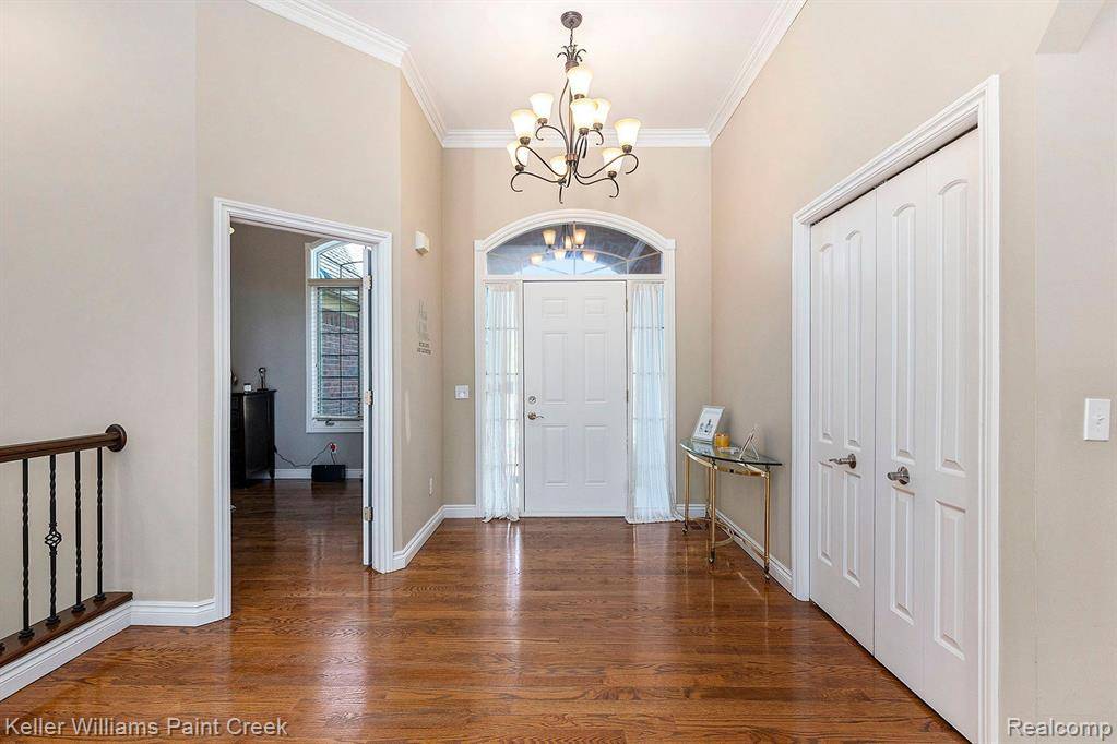 Shelby Twp, MI 48315,54678 PELICAN Lane