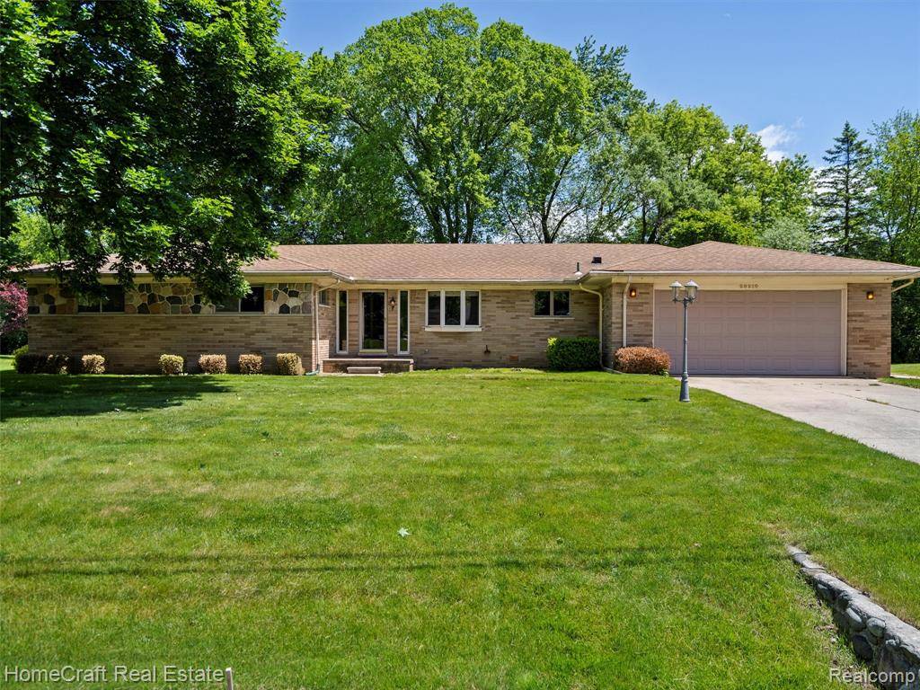 28210 RIDGEBROOK Road, Farmington Hills, MI 48334