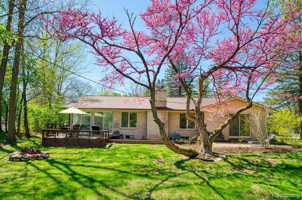 Bloomfield Twp, MI 48301,4899 WYE OAK Road