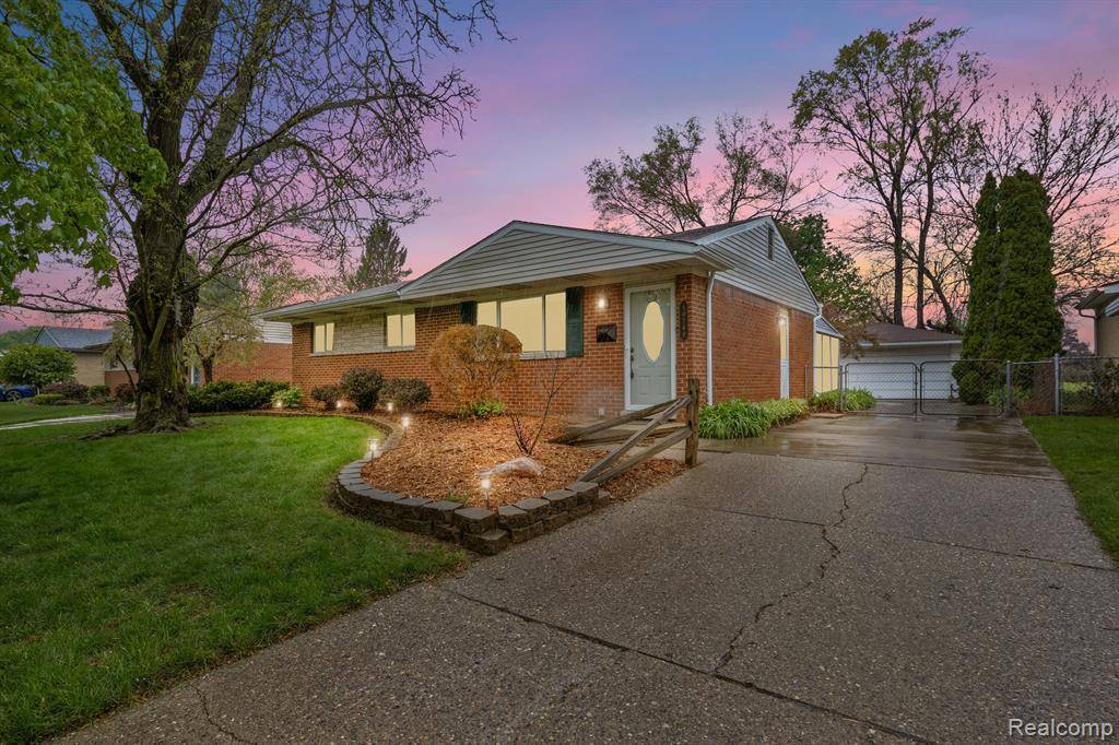 40740 ORANGELAWN Avenue, Plymouth Twp, MI 48170