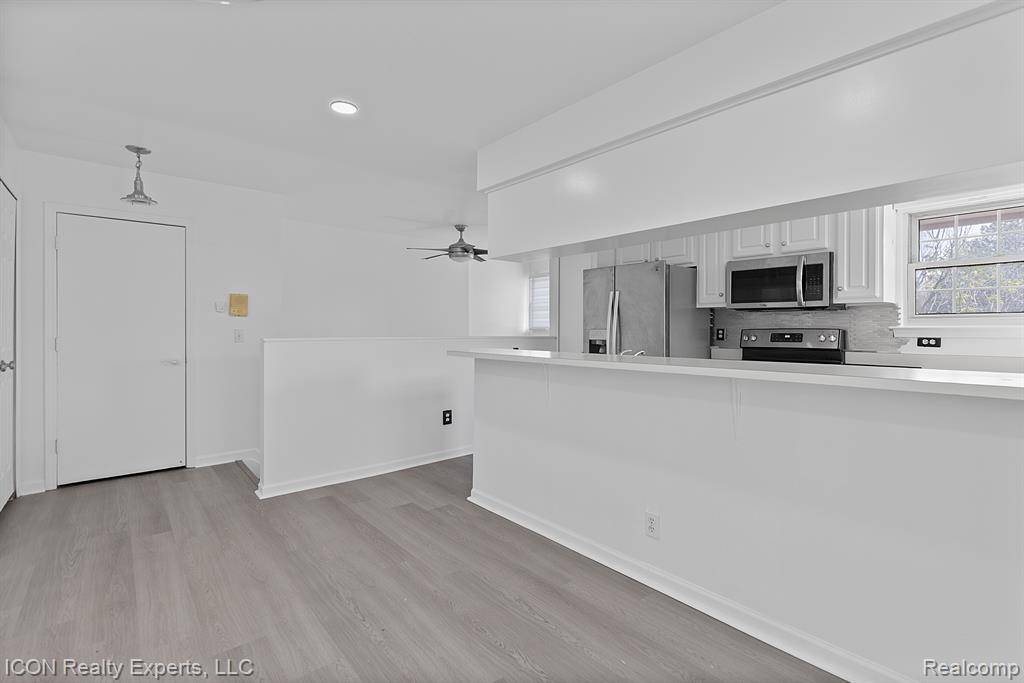 West Bloomfield Twp, MI 48322,6614 EMBERS