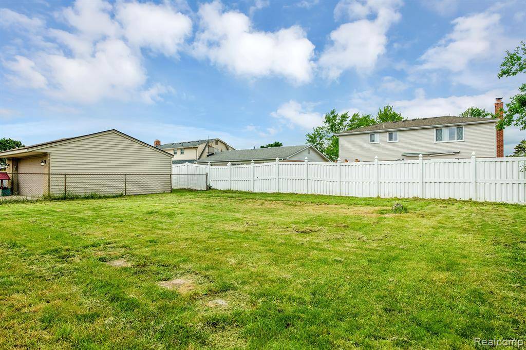 Brownstown Twp, MI 48183,20474 BOURASSA Avenue