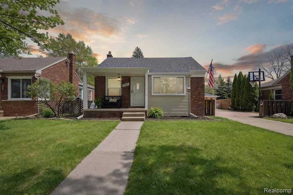 7917 ROSEDALE Boulevard, Allen Park, MI 48101