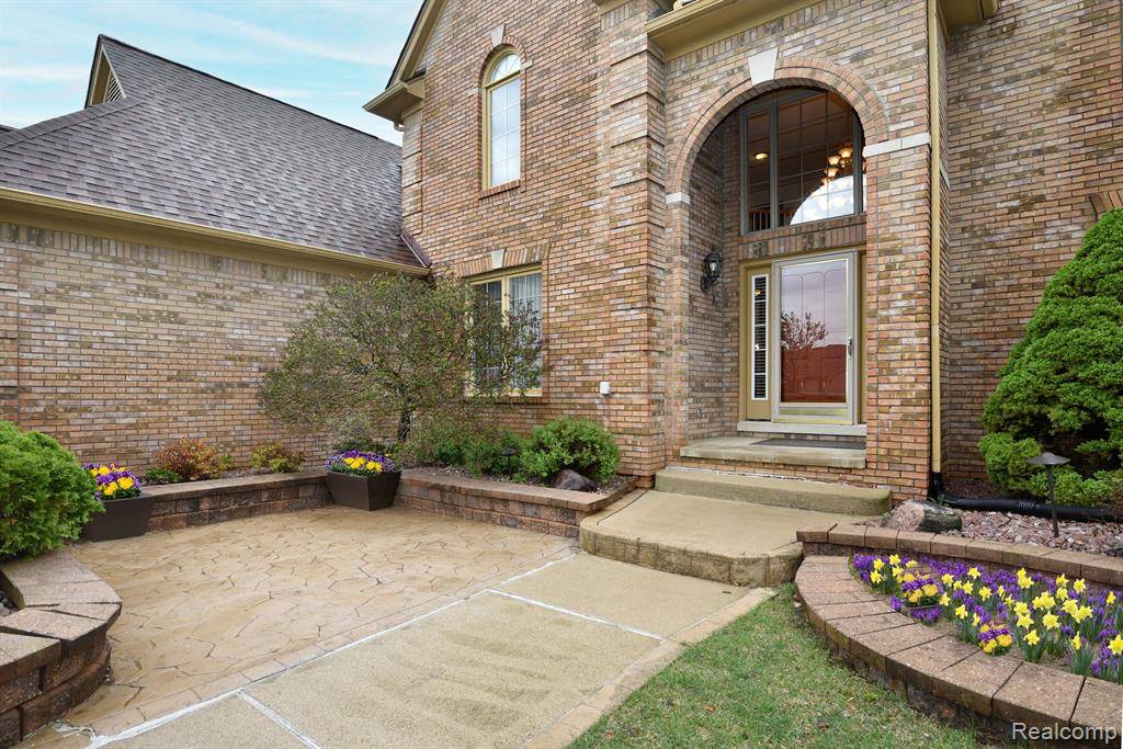 Sterling Heights, MI 48314,4297 SPRINGBROOK Drive