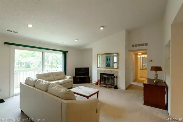 West Bloomfield Twp, MI 48322,7938 LAWRENCE