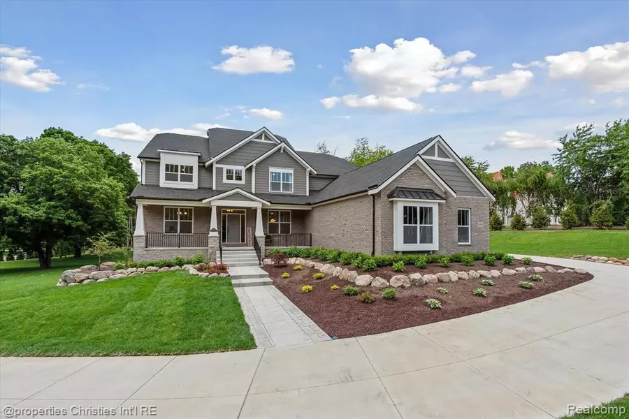 44444 THORNAPPLE Lane, Northville Twp, MI 48168