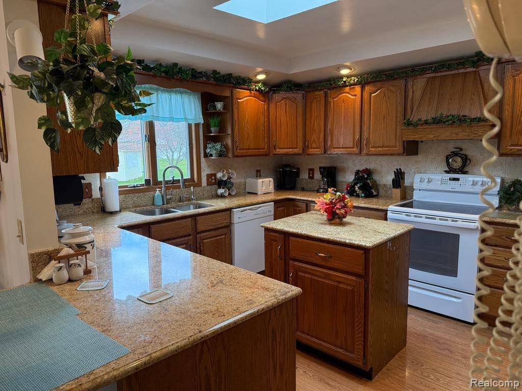 Port Austin Vlg, MI 48467,275 MADISON Street
