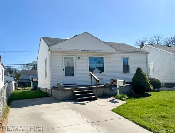 1452 E MADGE Avenue, Hazel Park, MI 48030