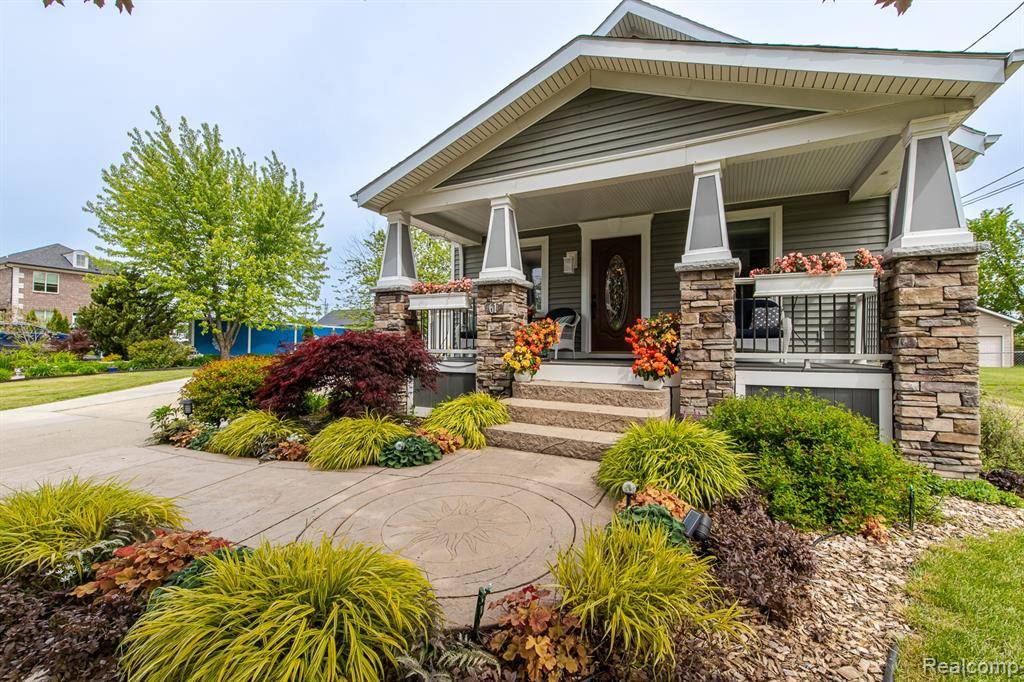 61 CUTTING Drive, Troy, MI 48085