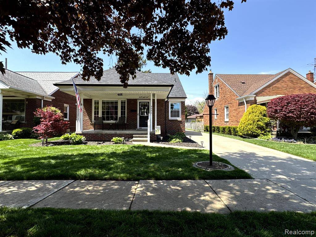 9064 BECKER Avenue, Allen Park, MI 48101