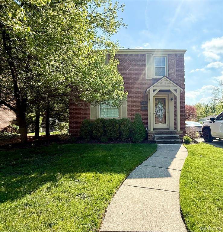 135 S WAVERLY Street, Dearborn, MI 48124