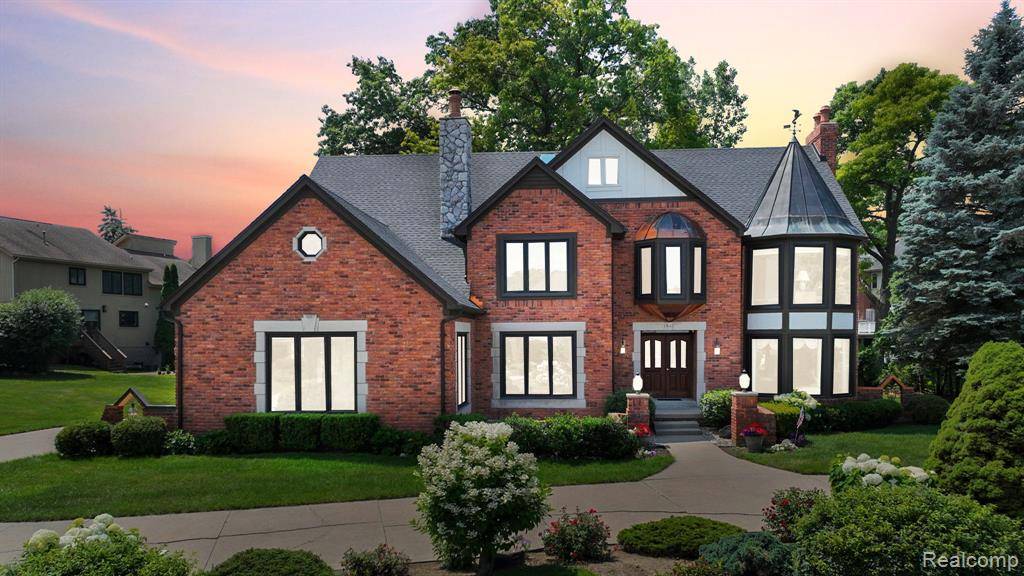 Bloomfield Twp, MI 48302,1947 MAPLEWOOD Avenue
