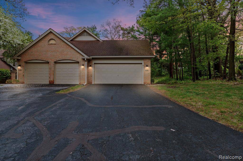 Genoa Twp, MI 48116,4612 Golf View Drive