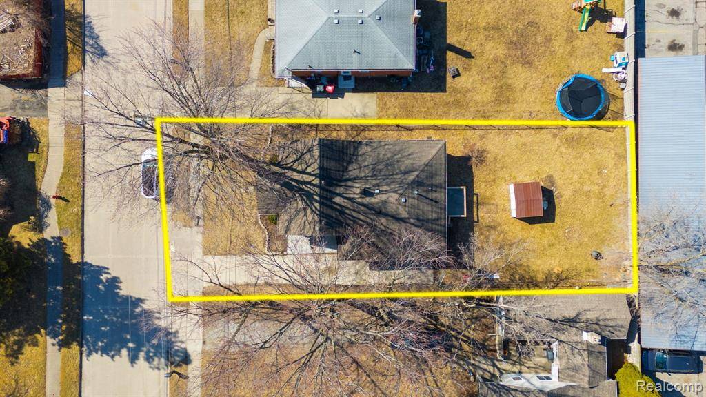 Roseville, MI 48066,17511 CASTLE Street