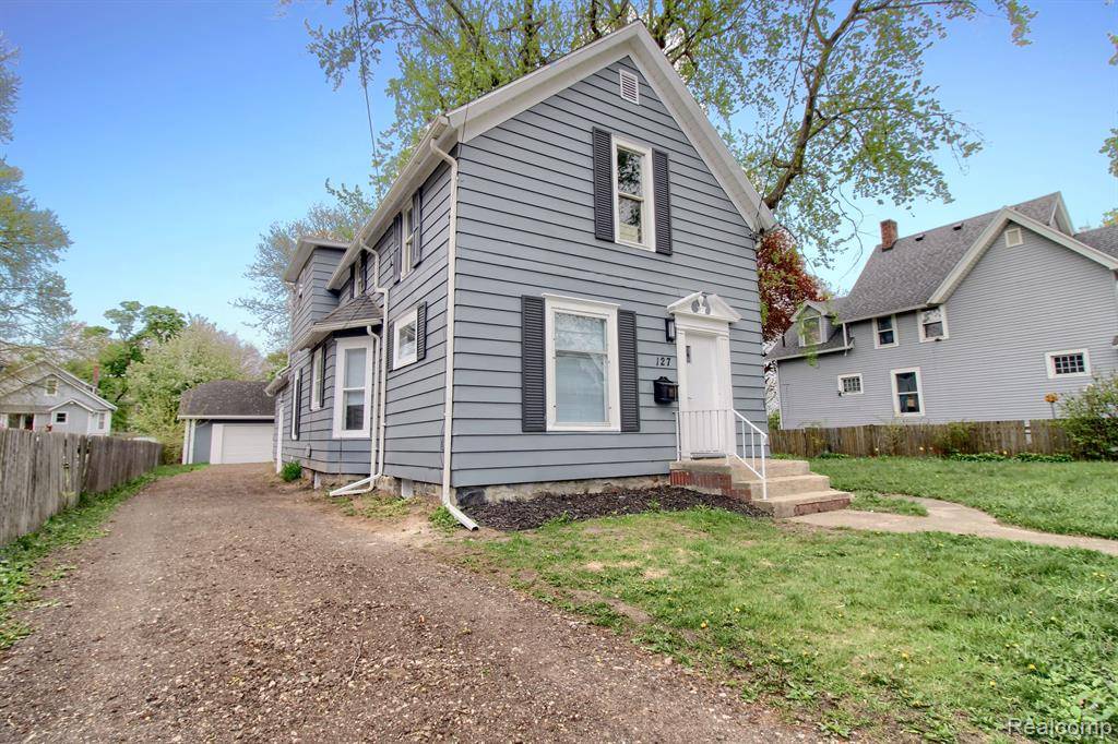 127 BATES Street, Jackson, MI 49202