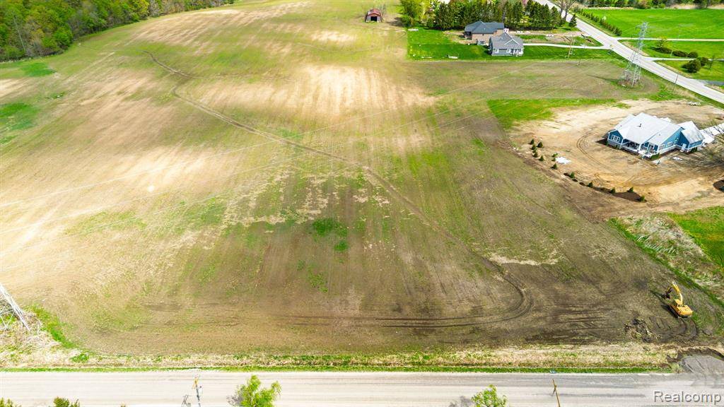 Macomb Twp, MI 48042,24383 CHAPMAN Road