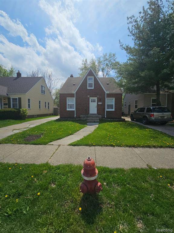 20300 ELKHART Street, Harper Woods, MI 48225