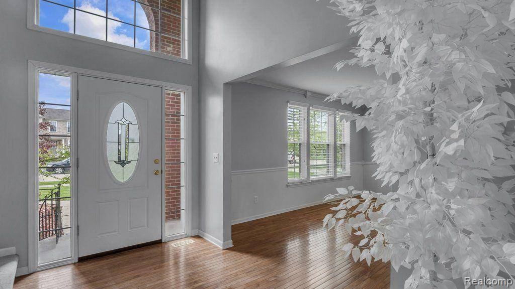 Macomb Twp, MI 48042,56501 WINDING CREEK Drive