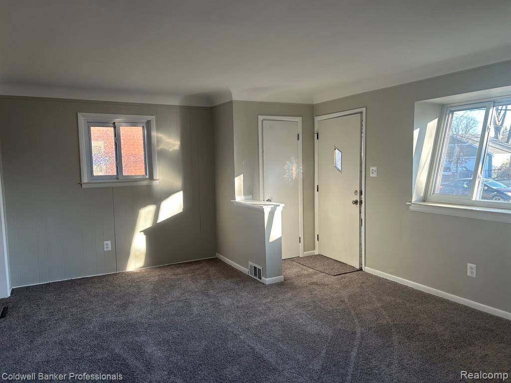 Royal Oak, MI 48073,3608 W Webster Road