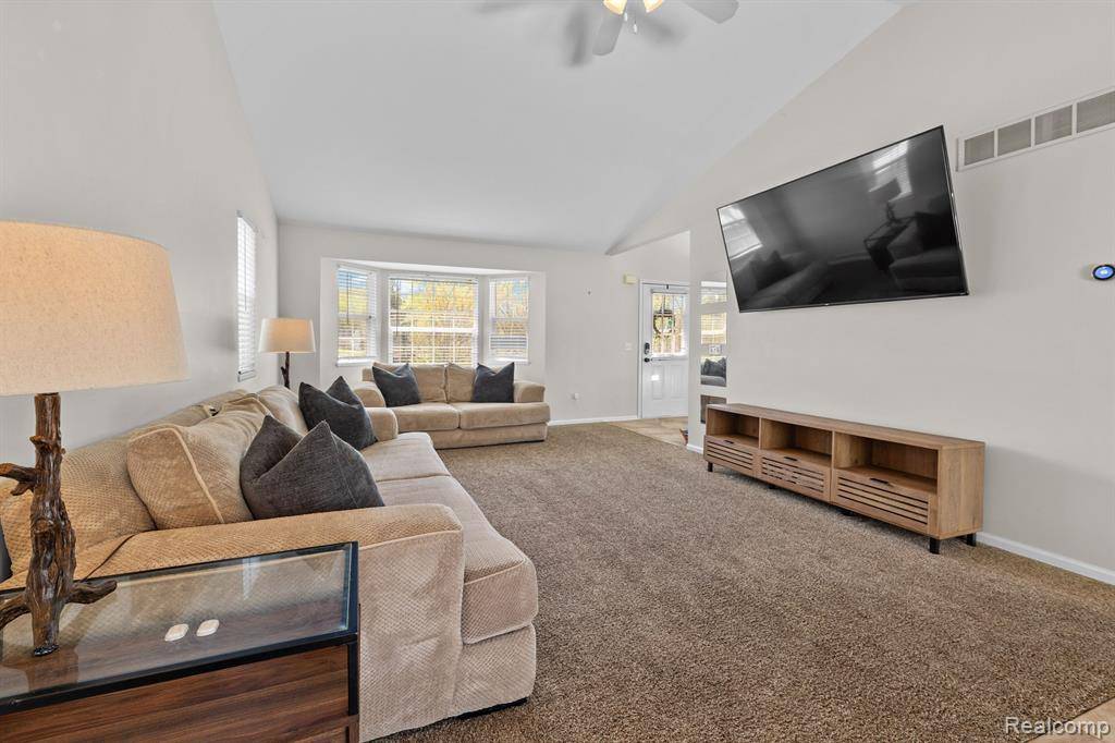 Grand Blanc Twp, MI 48439,6101 Maple Trail