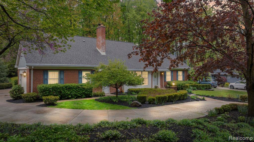 46270 BLOOMCREST Drive, Northville Twp, MI 48167