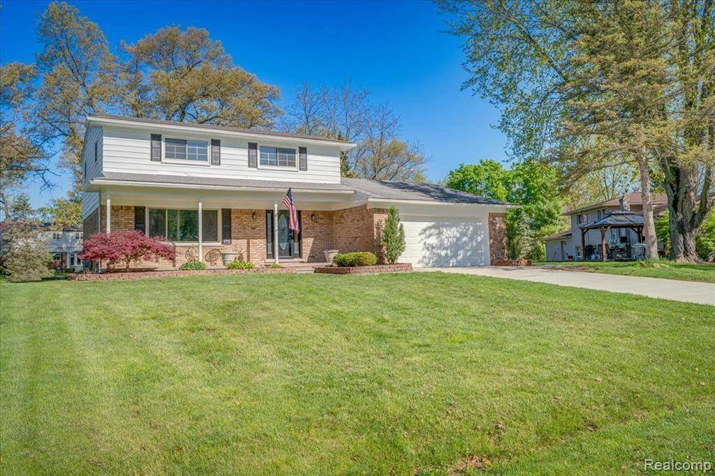 Shelby Twp, MI 48316,6347 THORNEYCROFT Drive