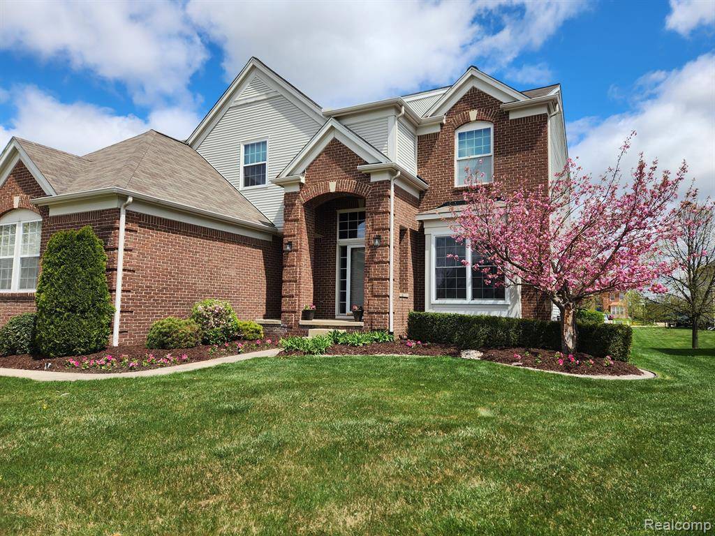 Ypsilanti Twp, MI 48197,6691 LAKEWAY Street