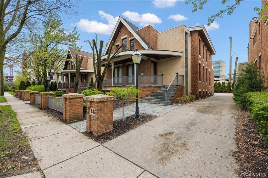 Birmingham, MI 48009,647 ANN Street