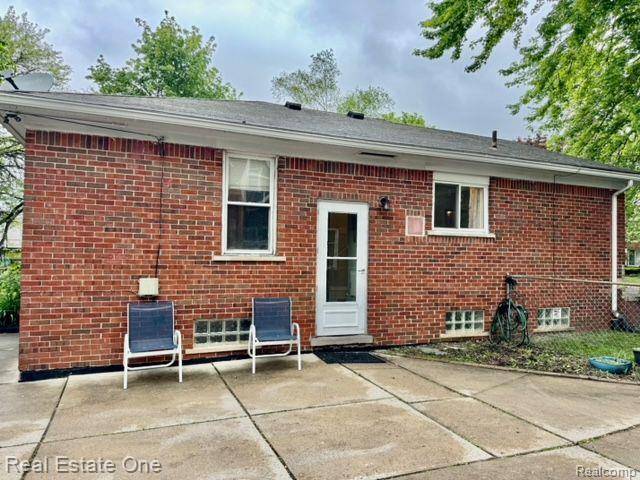 Redford Twp, MI 48239,11427 MERCEDES