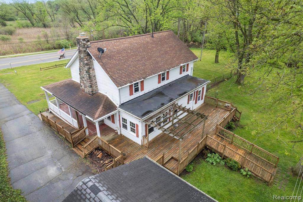 260 S DEXTER Street, Pinckney Vlg, MI 48169