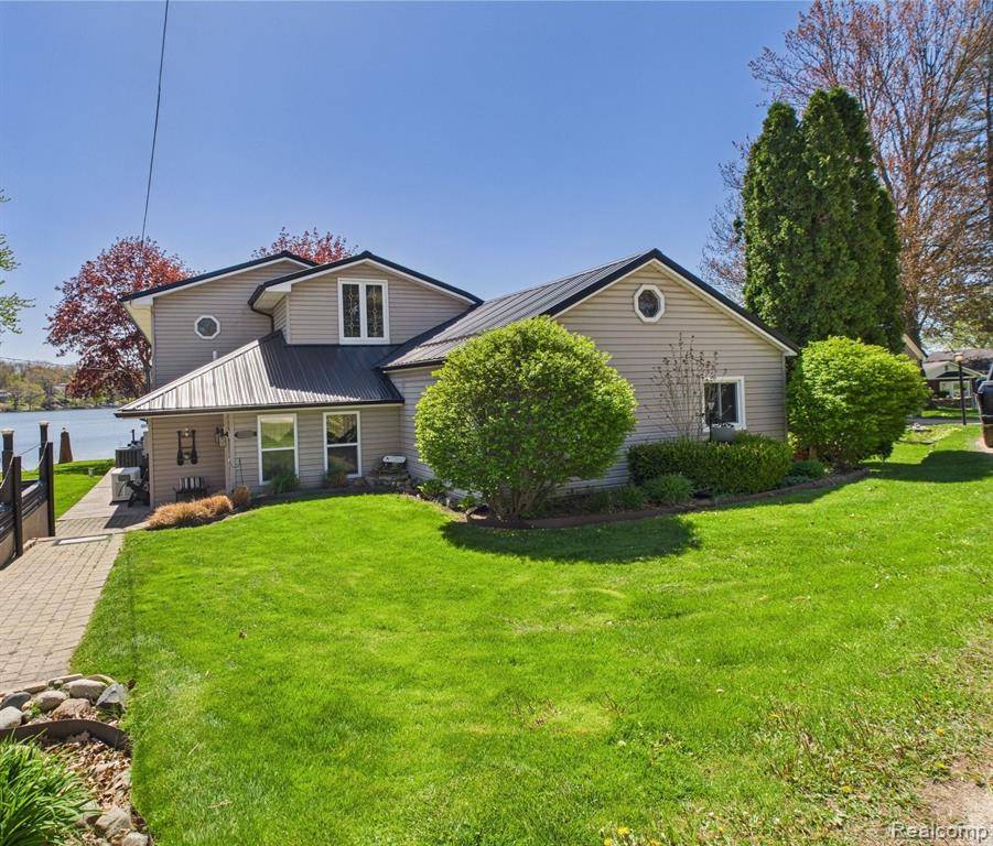 Deerfield Twp, MI 48421,480 PENINSULA Drive