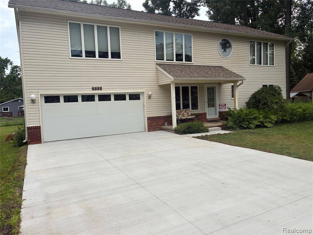 2498 SUNSET TERRACE Lane, West Bloomfield Twp, MI 48324